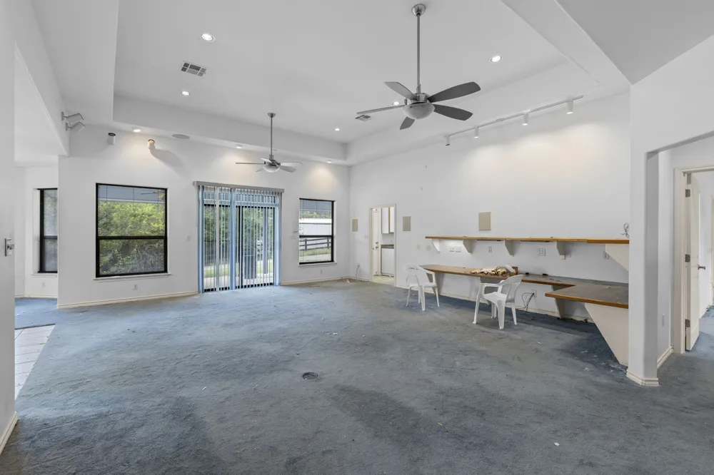 313 Lagoon Loop Horseshoe Bay, TX 78657