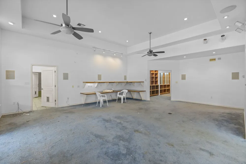 313 Lagoon Loop Horseshoe Bay, TX 78657
