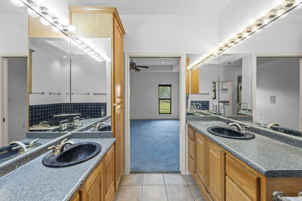 313 Lagoon Loop Horseshoe Bay, TX 78657