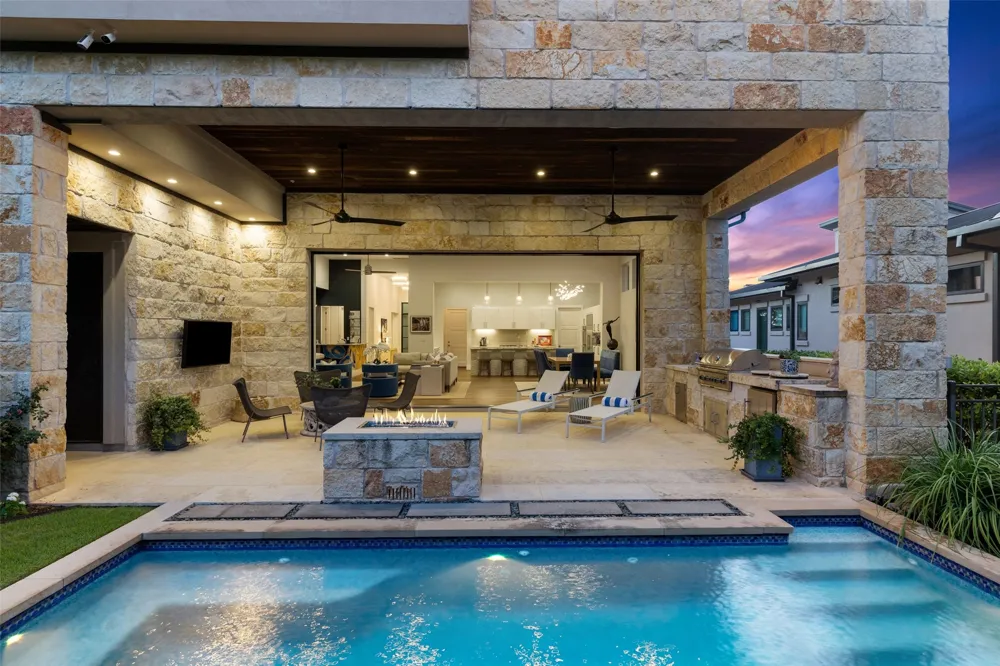 8317 CARRANZO DRIVE Austin, TX 78735
