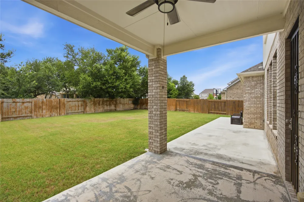 1800 Cotton Farm Trail Leander, TX 78641