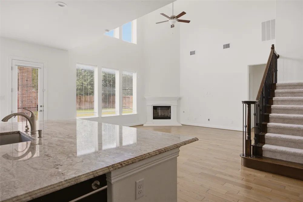 1800 Cotton Farm Trail Leander, TX 78641