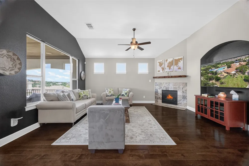 4017 Benetton Way Leander, TX 78641