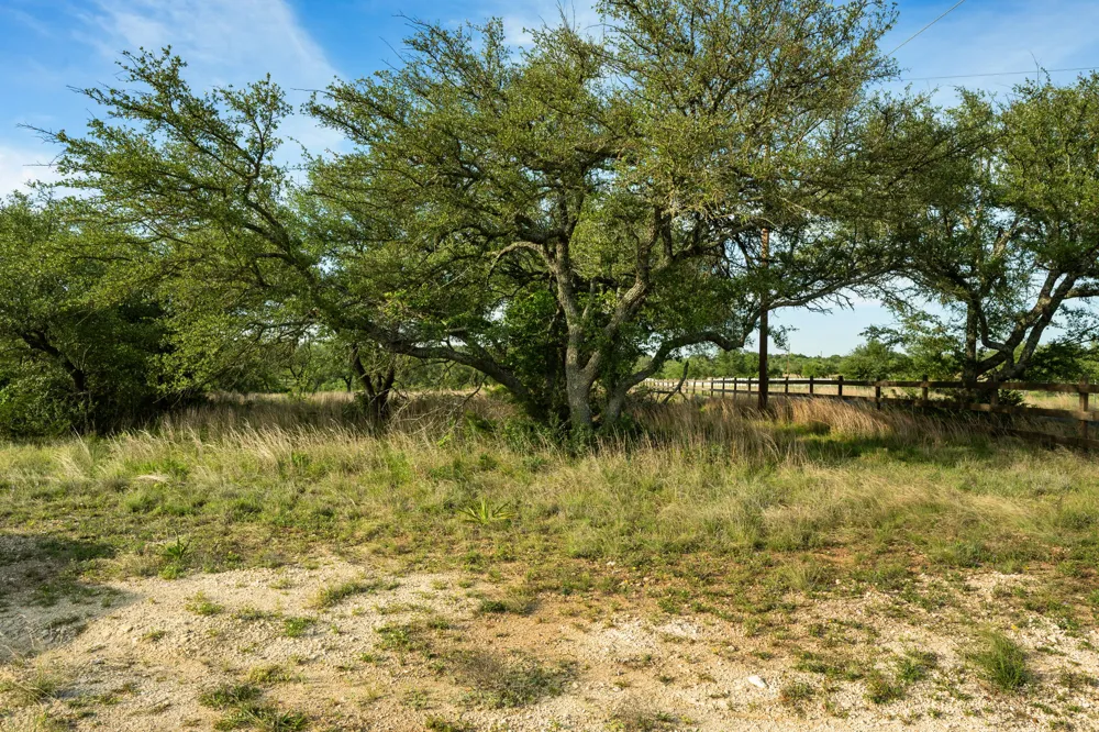 1 Esperanza Trail Johnson City, TX 78636