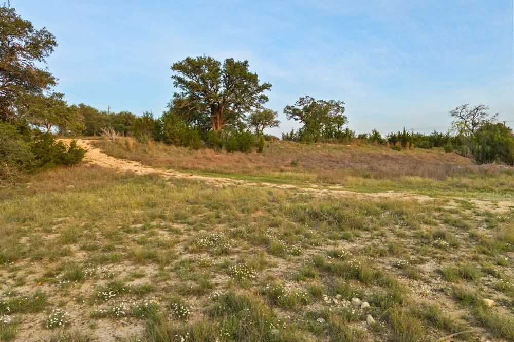 1 Esperanza Trail Johnson City, TX 78636