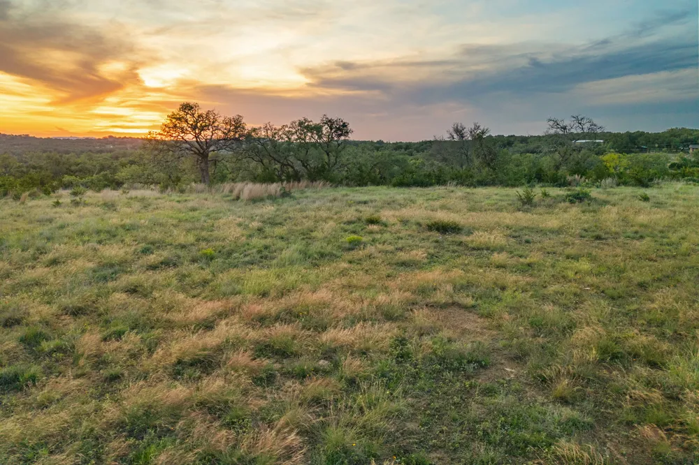 1 Esperanza Trail Johnson City, TX 78636