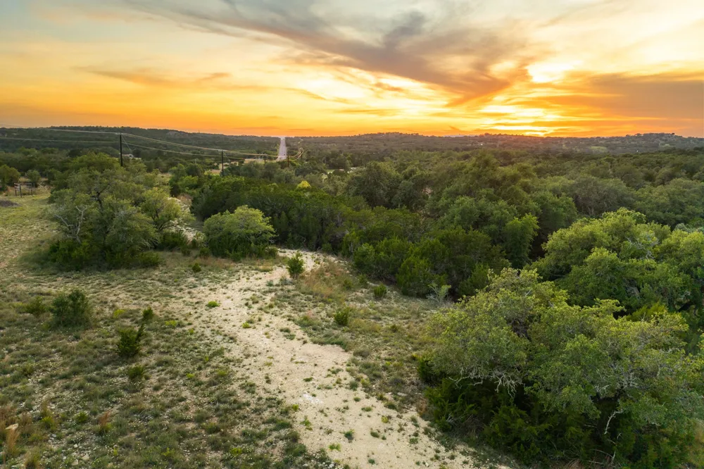 1 Esperanza Trail Johnson City, TX 78636
