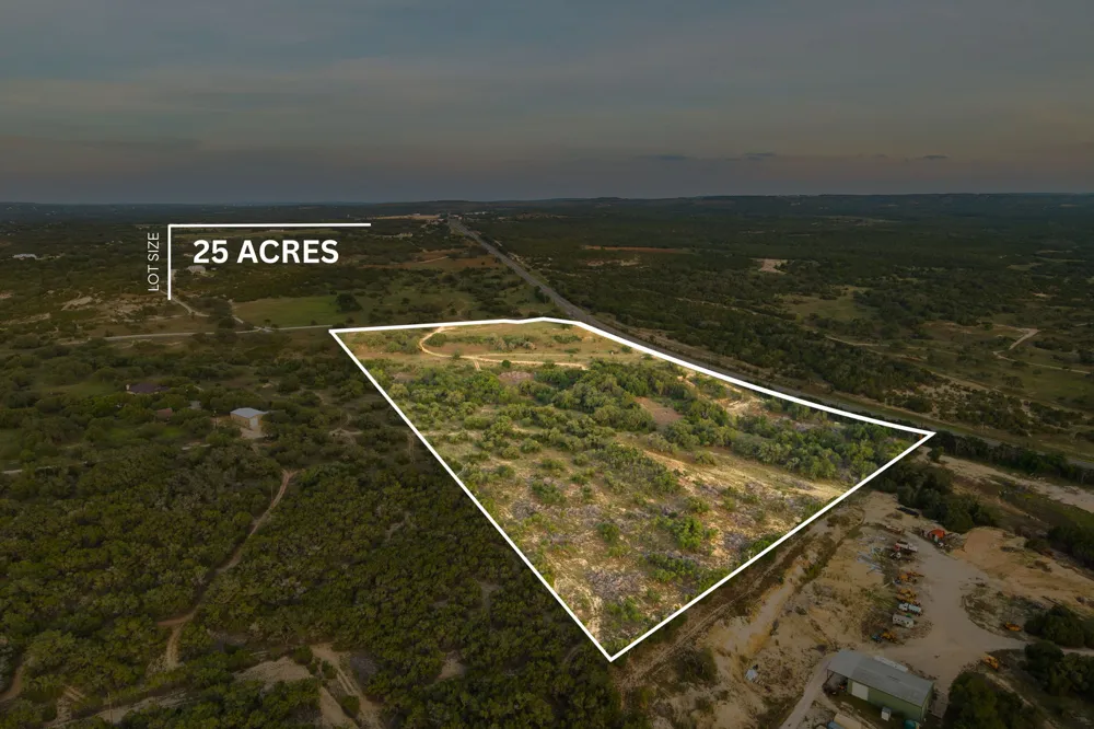 1 Esperanza Trail Johnson City, TX 78636