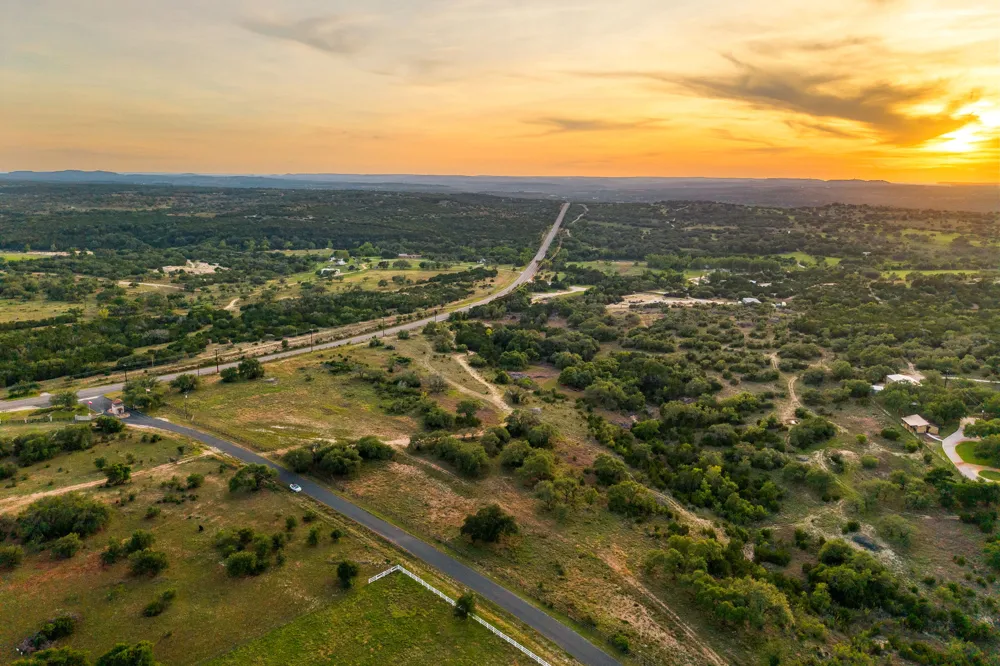 1 Esperanza Trail Johnson City, TX 78636