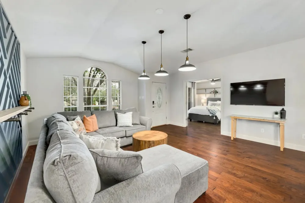 13344 Tamayo Drive Austin, TX 78729