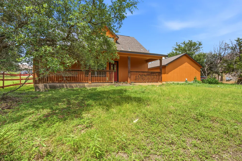 17509 Village Drive Dripping Springs, TX 78620