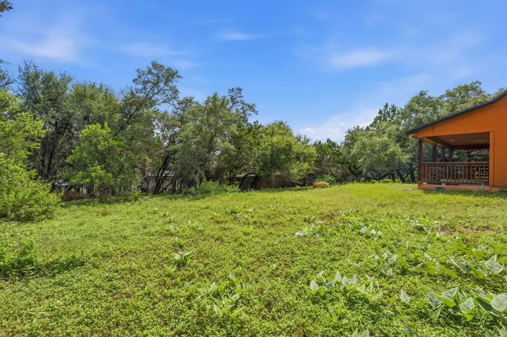 17509 Village Drive Dripping Springs, TX 78620