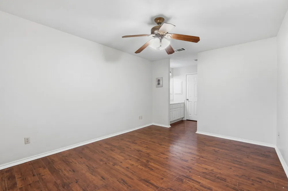 17509 Village Drive Dripping Springs, TX 78620