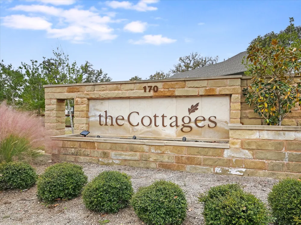 170 Bunker Ranch Boulevard #16 Dripping Springs, TX 78620