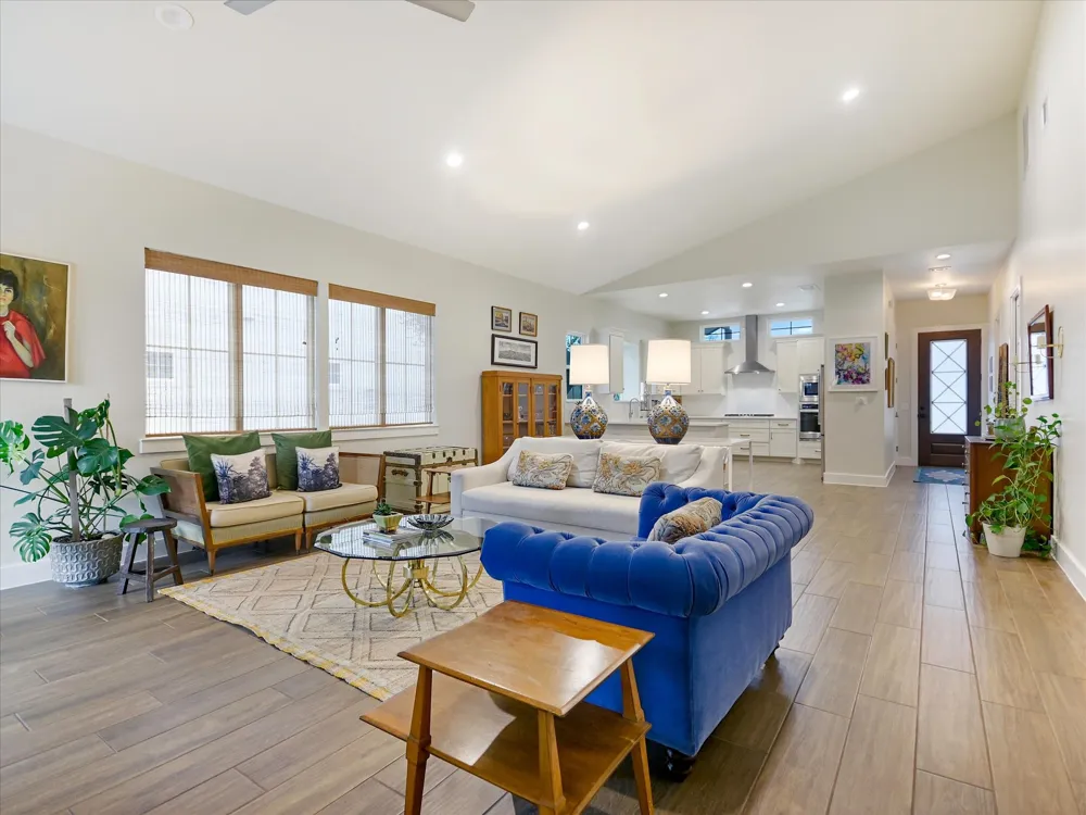 170 Bunker Ranch Boulevard #16 Dripping Springs, TX 78620