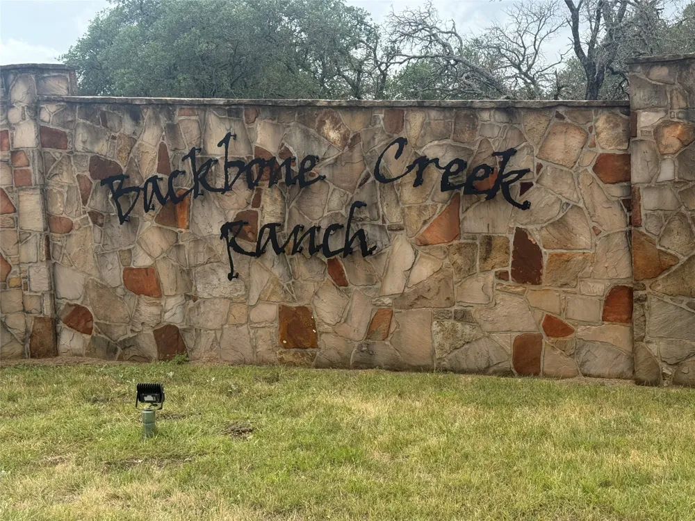 5 Back Bone creek Drive Burnet, TX 78611