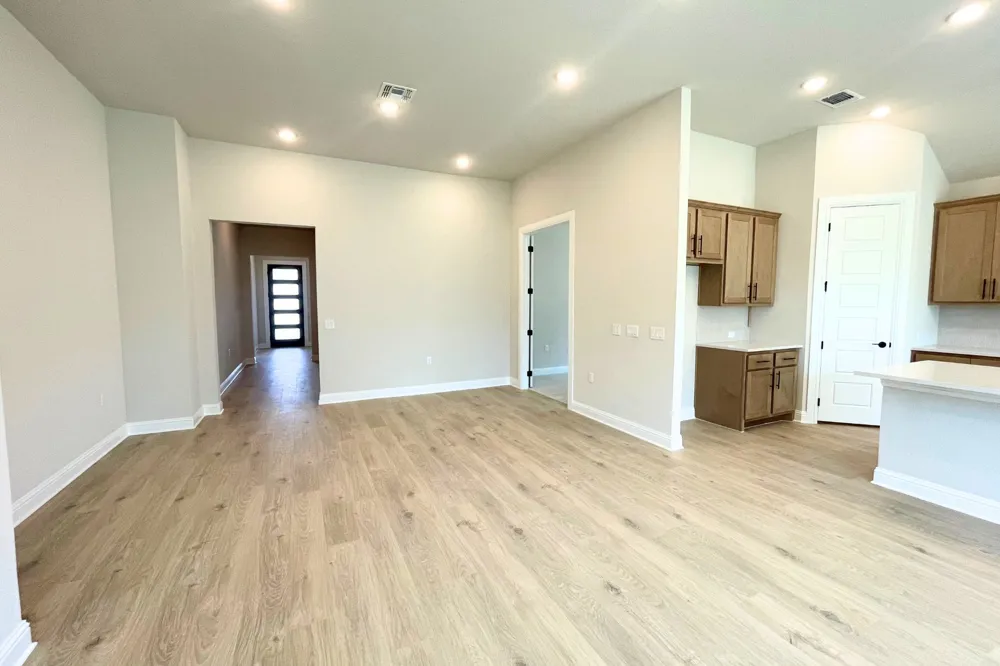 9605 Gladsome Path Manor, TX 78653