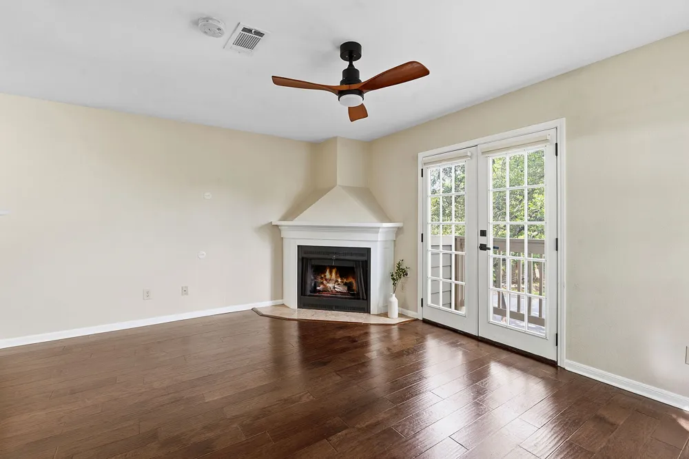 1506 Forest Trail #101 Austin, TX 78703