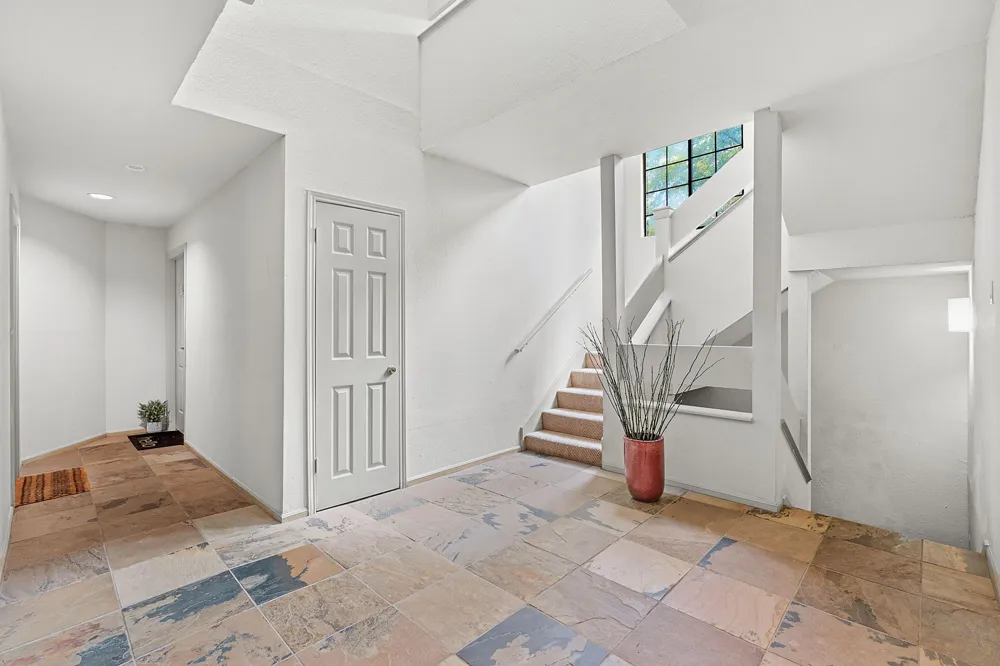 1506 Forest Trail #101 Austin, TX 78703