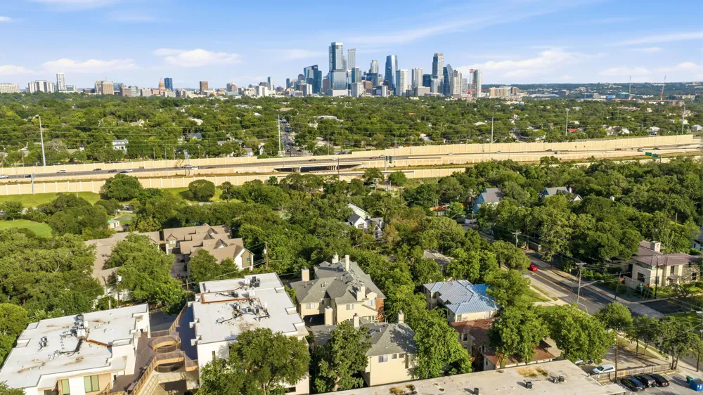 1506 Forest Trail #101 Austin, TX 78703