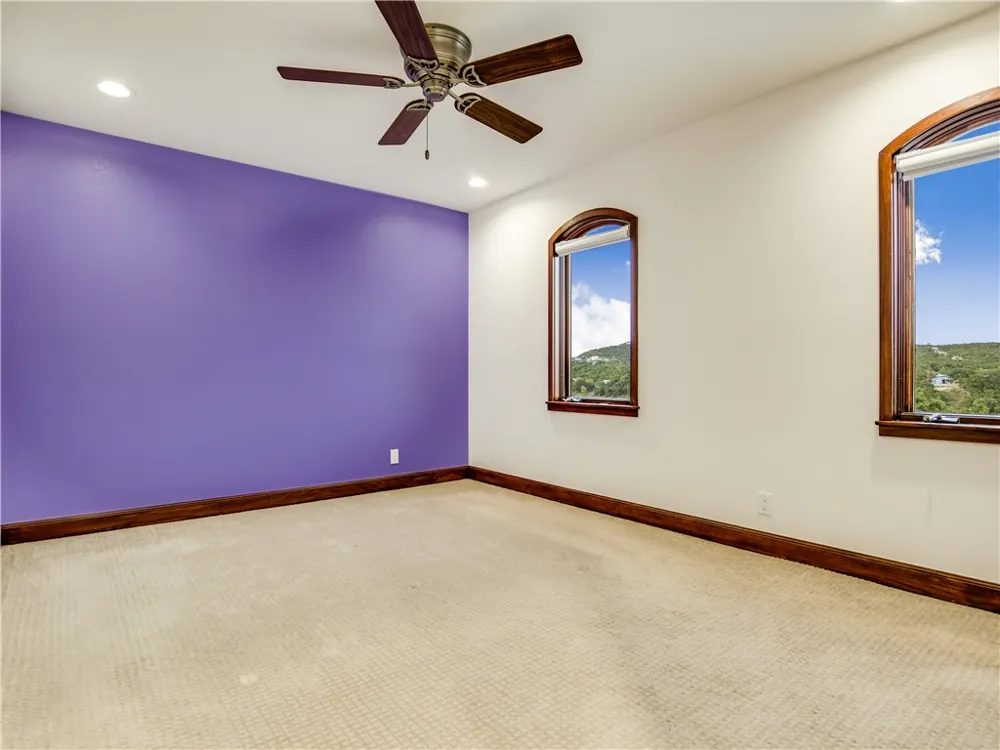 17904 Crystal Cove Jonestown, TX 78645