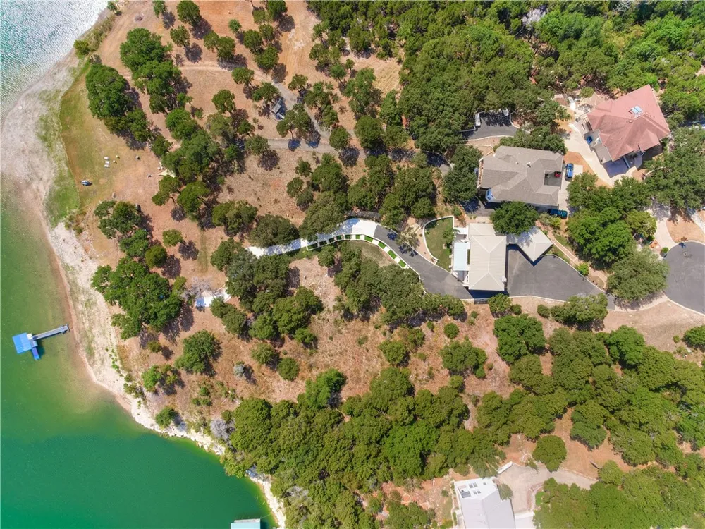 17904 Crystal Cove Jonestown, TX 78645