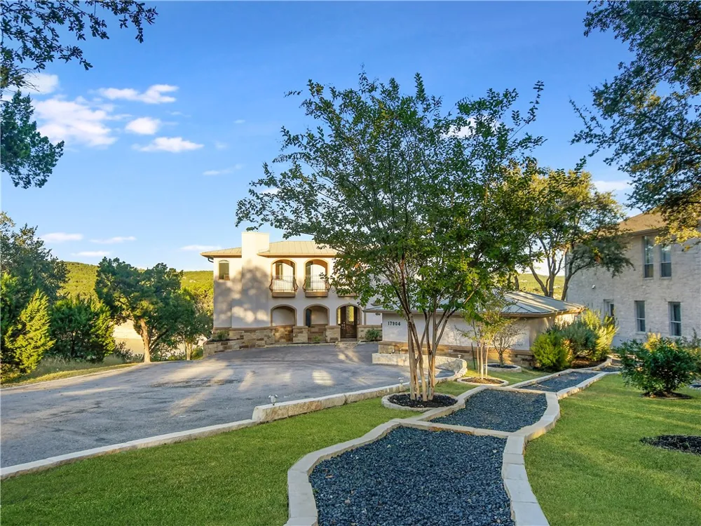 17904 Crystal Cove Jonestown, TX 78645