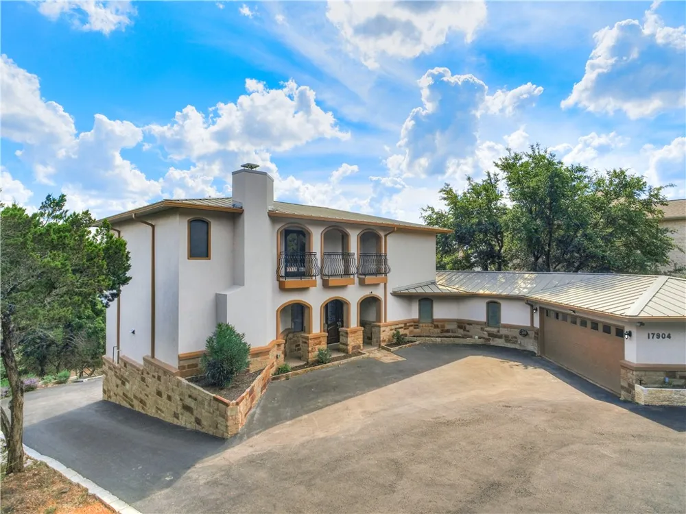 17904 Crystal Cove Jonestown, TX 78645