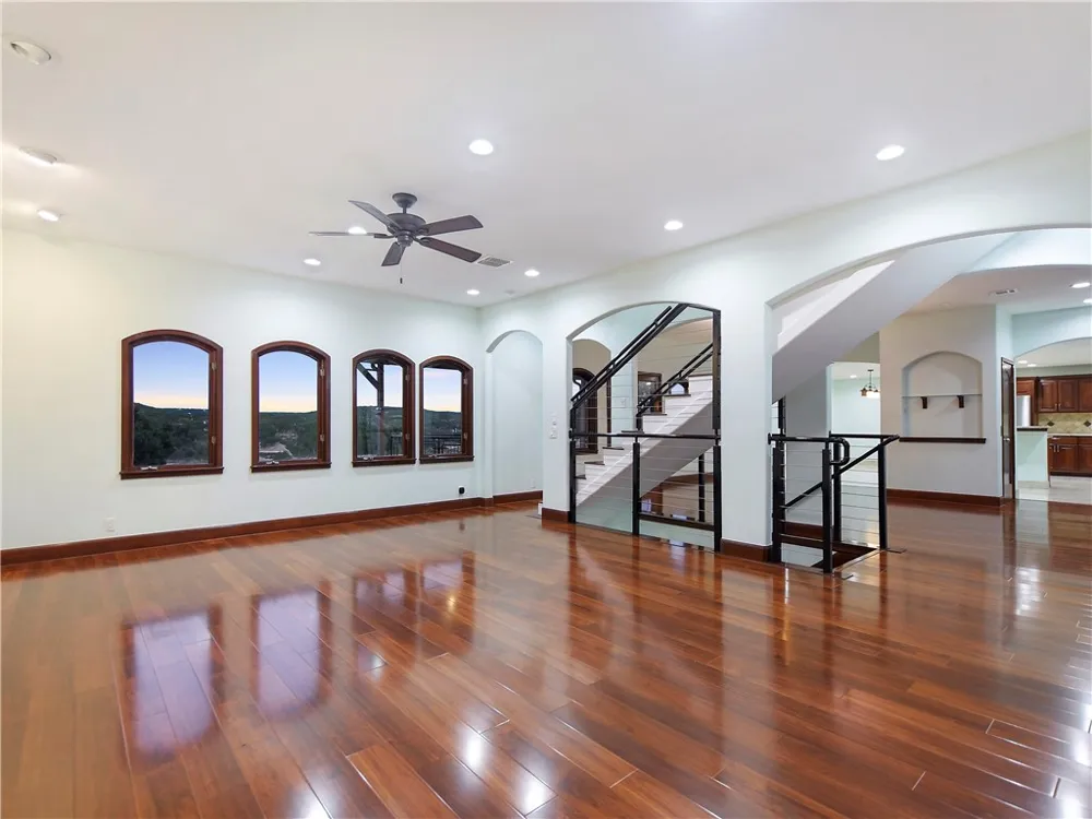 17904 Crystal Cove Jonestown, TX 78645