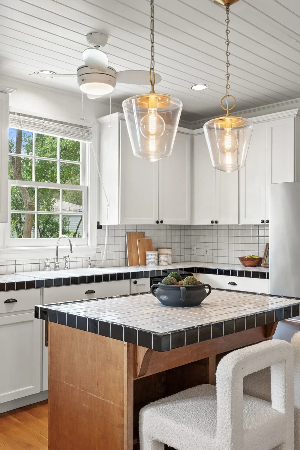 1016 E 43rd Street Austin, TX 78751