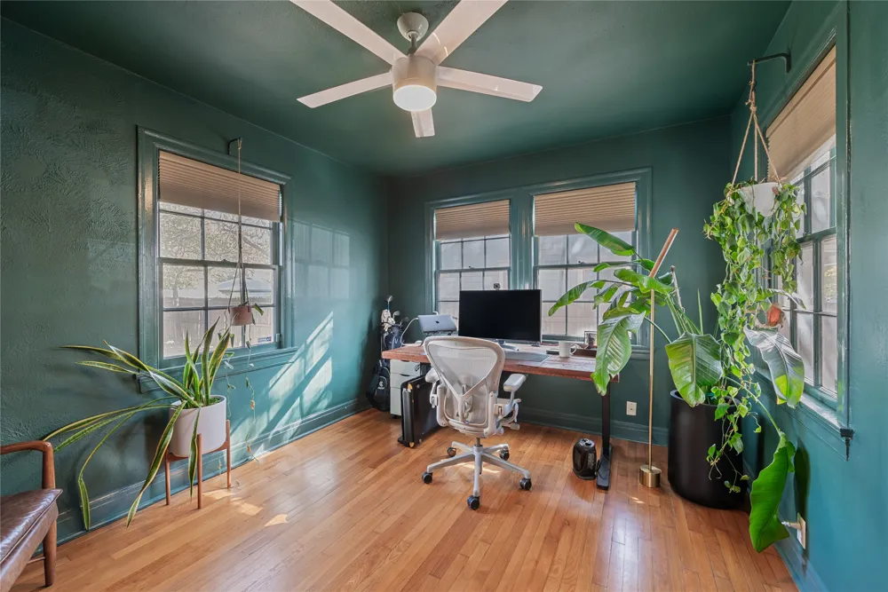 1016 E 43rd Street Austin, TX 78751