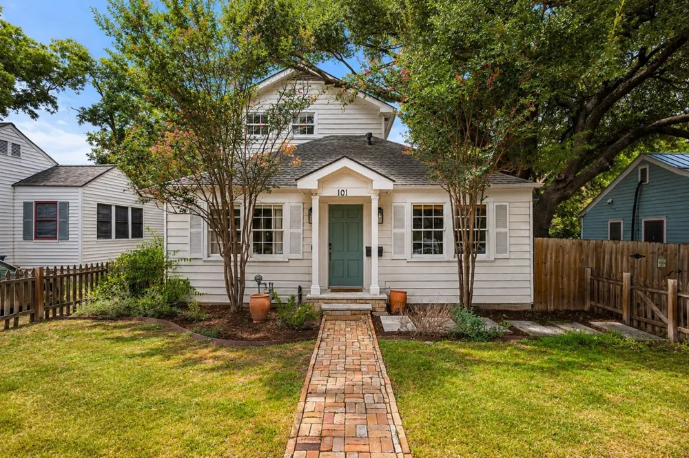 1016 E 43rd Street Austin, TX 78751