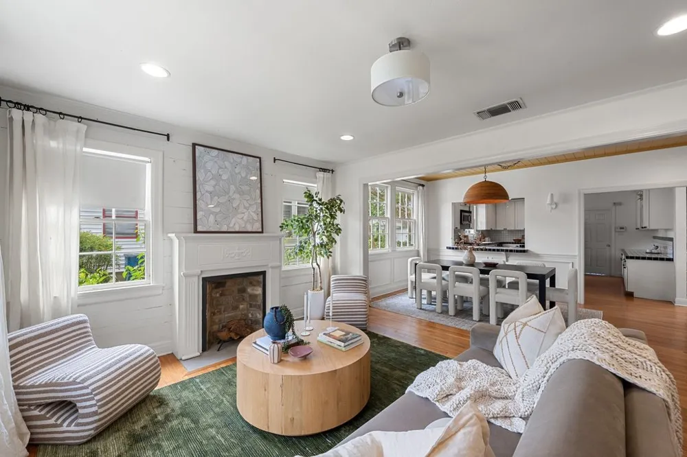 1016 E 43rd Street Austin, TX 78751