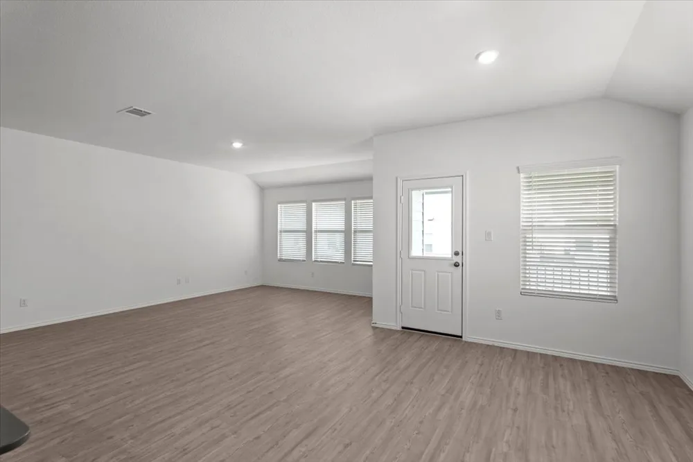 300 Jeffers Kyle, TX 78640