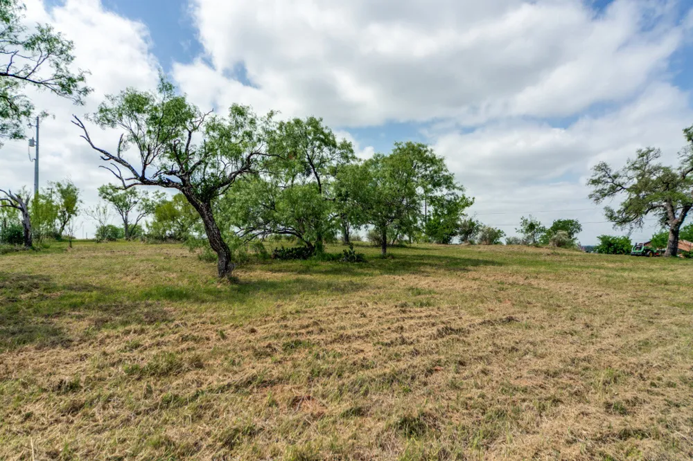 Vernon Avenue Llano, TX 78643