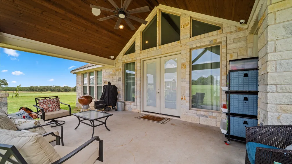 1606 County Road 216 Giddings, TX 78942