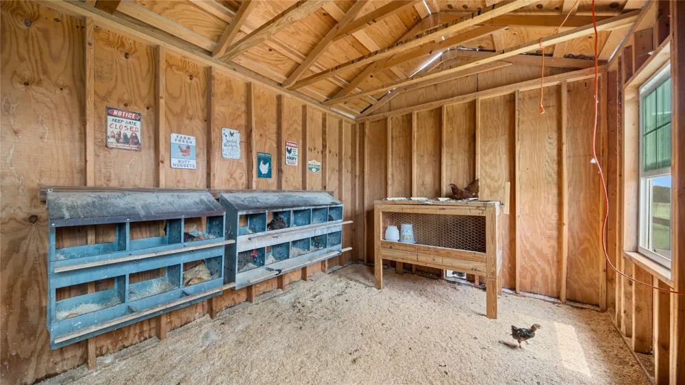 1606 County Road 216 Giddings, TX 78942