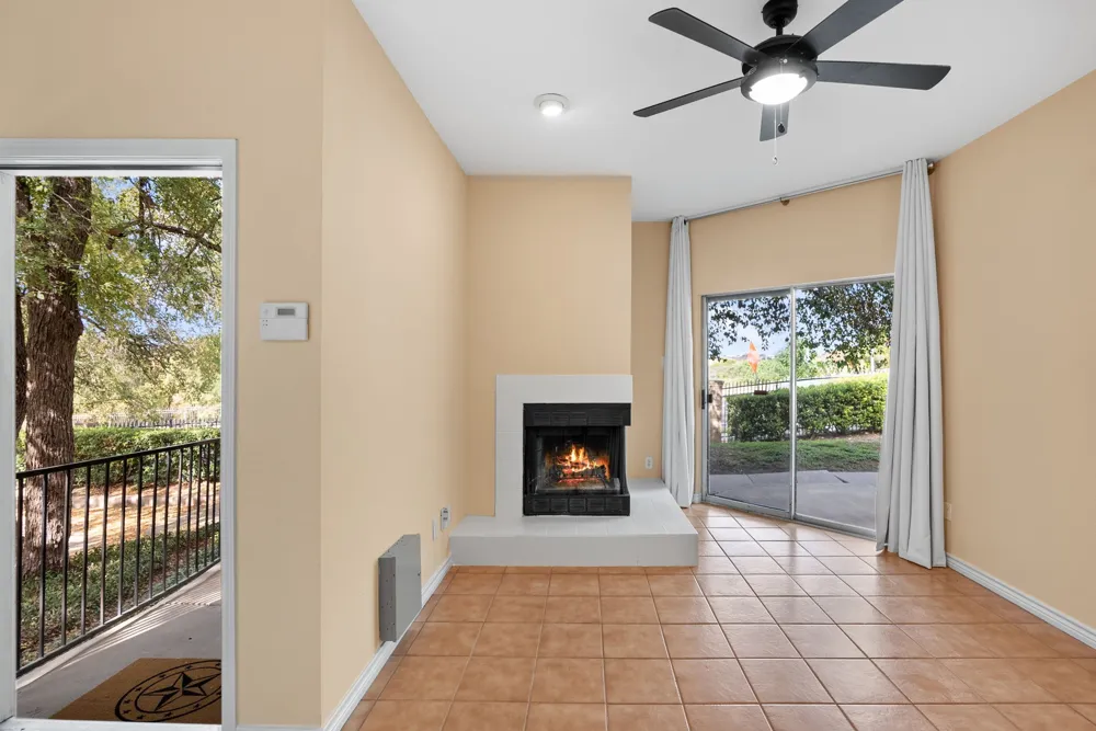 2450 Wickersham Lane #109 Austin, TX 78741