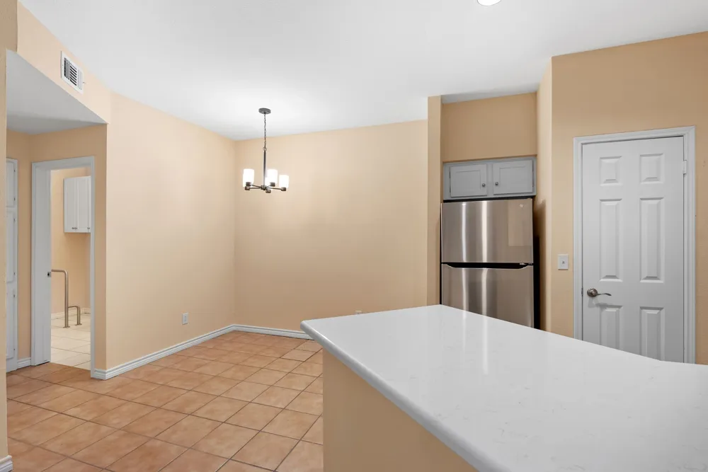 2450 Wickersham Lane #109 Austin, TX 78741