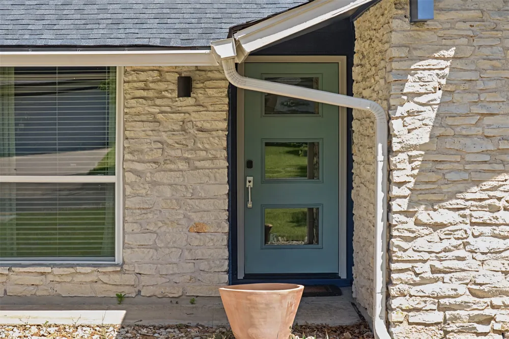 9007 W Pointer Lane Austin, TX 78758