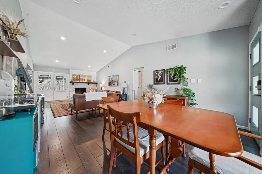 9007 W Pointer Lane Austin, TX 78758