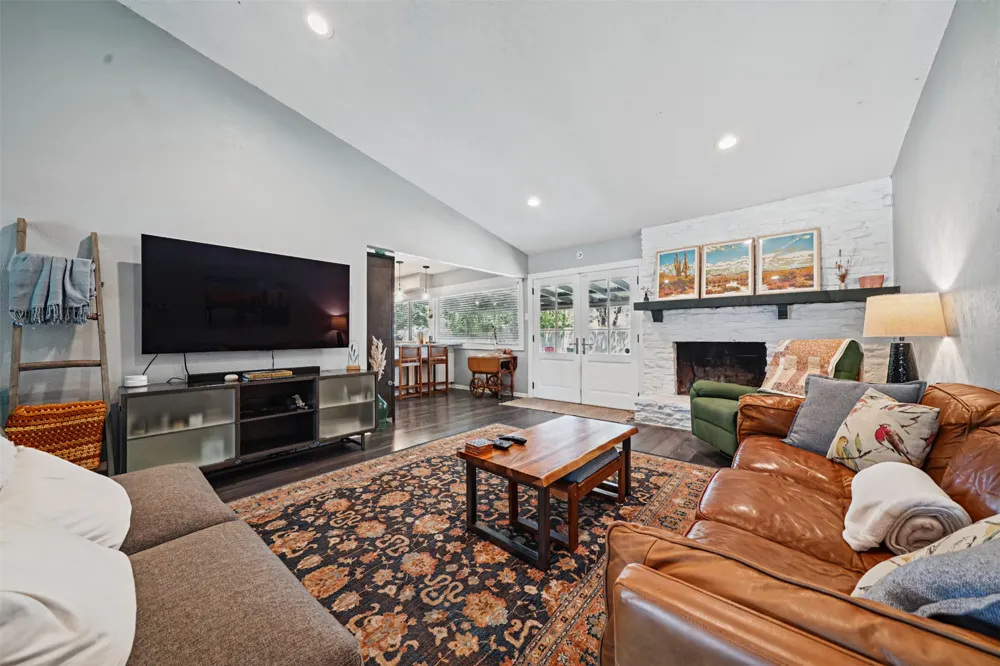 9007 W Pointer Lane Austin, TX 78758