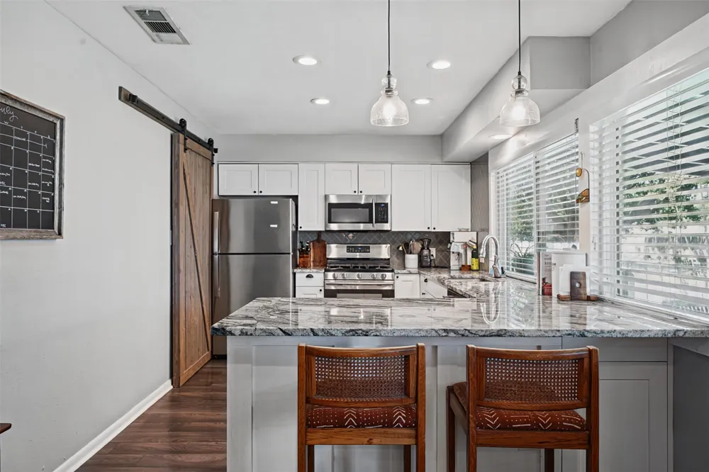 9007 W Pointer Lane Austin, TX 78758