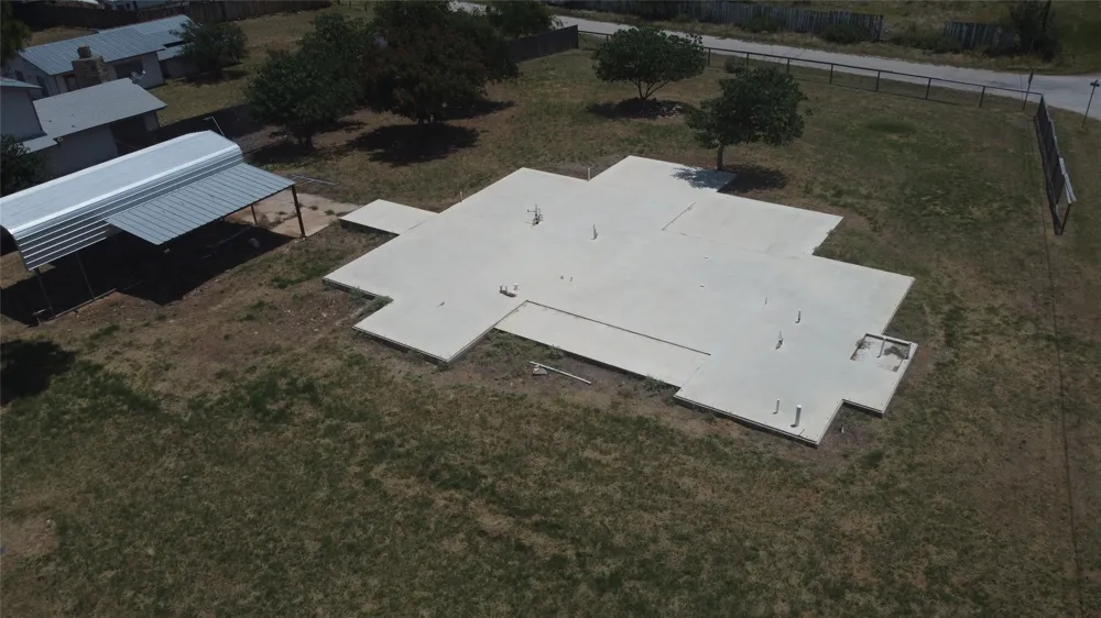 1519 Lakeview Drive Tow, TX 78672