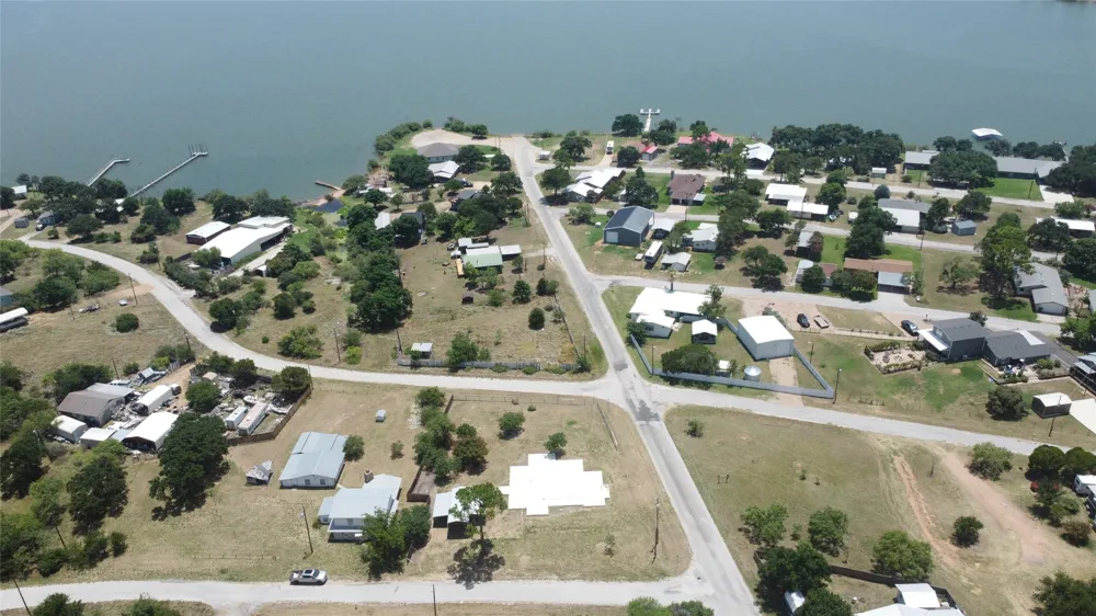 1519 Lakeview Drive Tow, TX 78672