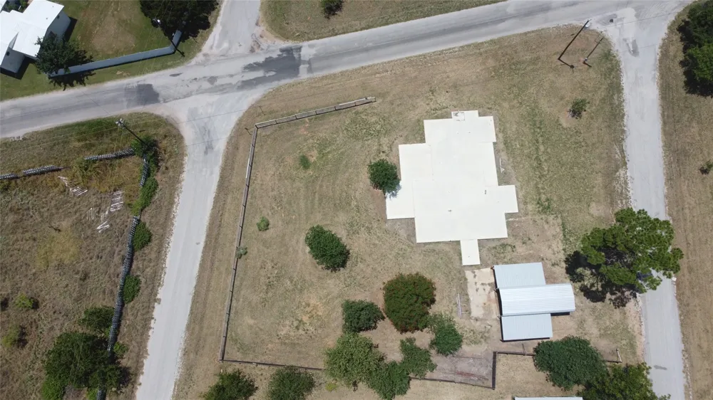 1519 Lakeview Drive Tow, TX 78672