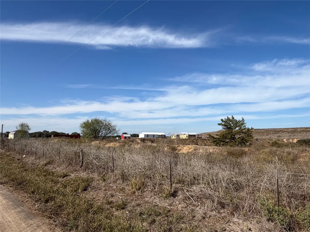 2051 County Road 102 Columbus, TX 78934