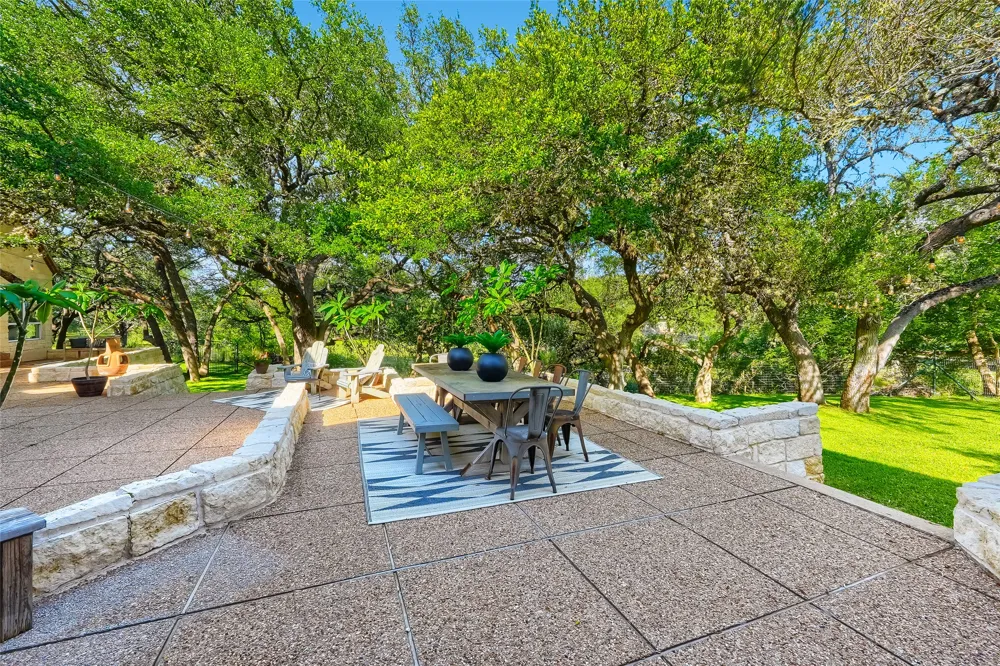 222 Winn Valley Drive Wimberley, TX 78676