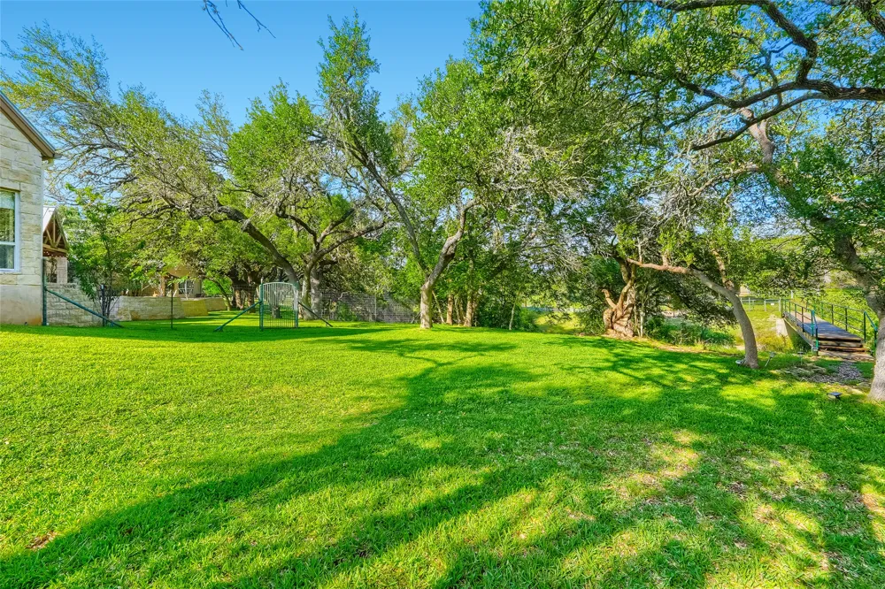 222 Winn Valley Drive Wimberley, TX 78676