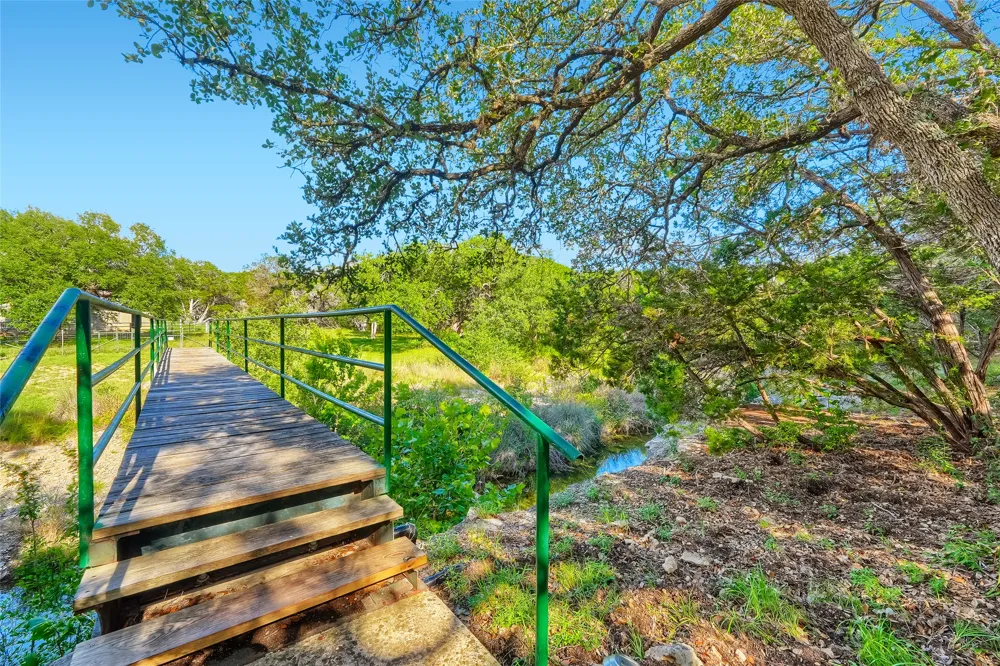 222 Winn Valley Drive Wimberley, TX 78676
